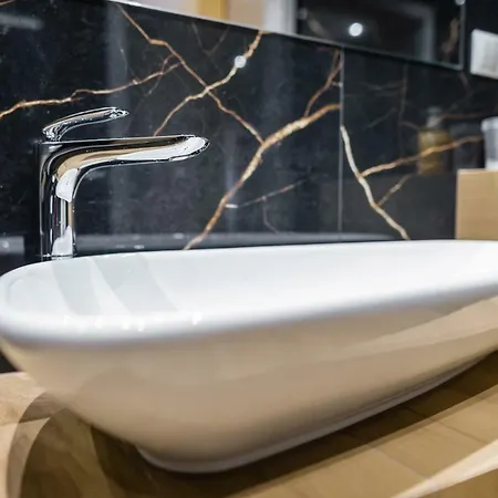 Апартаменты Rakowicka 14 Deluxe Old Town Wawelofts Краков